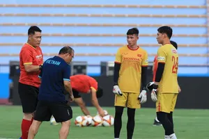 HLV Park giữ lại thủ môn Văn Toản và Văn Chuẩn, còn Xuân Hoàng đăng ký dự phòng