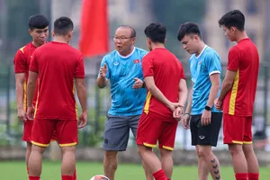 U23 Việt Nam trên sân tập chuẩn bị cho trận gặp Timor Lester. Ảnh: DŨNG PHƯƠNG 