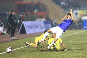 CLB Hà Nội từng thua trắng 0-3 trước Nam Định trên sân Thiên Trường mùa bóng 2021