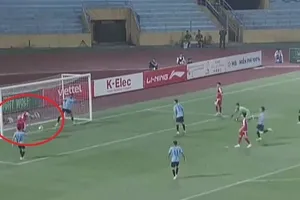 Geovane dứt điểm trong tư thế việt vị