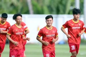 Quang Hải đã sớm bắt nhịp cùng toàn đội trên sân tập