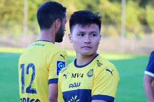 Tiền vệ Quang Hải