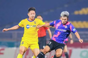 CLB Sài Gòn thoát khỏi vị trí cuối bảng từ trận thắng trên sân Vinh