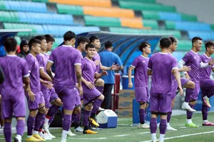 Đội tuyển trên sân tập chiều 29-12