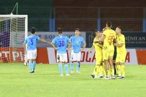 Thanh Hóa vươn lên nhì bảng sau chiến thắng 2-0 trước Khánh Hòa. Ảnh: DŨNG PHƯƠNG