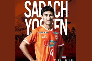 Sarach Yooyen trong màu áo mới Renofa Yamaguchi. Ảnh: ASEAN Football