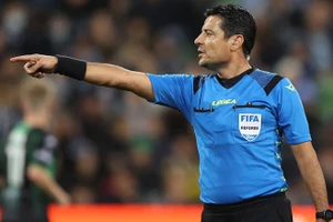 Trọng tài Alireza Faghani (Australia)
