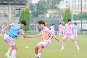 U16 Việt Nam sẽ có 3 trận đấu tập nội bộ trong tuần này để HLV Roland có cơ sở chốt danh sách 23 cầu thủ.