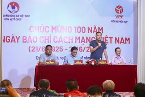 Ông Nguyễn Xuân Vũ, Phó chủ tịch VFF chia sẻ cùng giới truyền thông tại buổi gặp mặt.