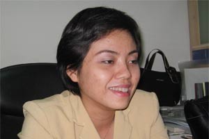 Sparkling Stones With ‘Gold’ Standard