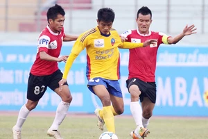 Trước loạt trận vòng 15 V-League 2012 (ngày 29-4): Còn nước còn tát!