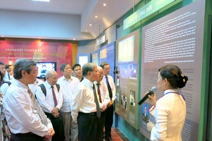 City marks birth anniversary of late President Ton Duc Thang