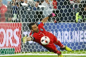 Tạm biệt Gianluigi Buffon - Không hẹn ngày gặp lại