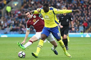 Everton (7) - Burnley (12): 3 điểm thẳng tiến