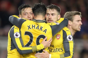 Arsenal khấp khởi mừng, Middlesbrough sắp xuống hạng