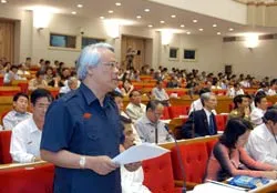 Đấu tranh chống tham nhũng đòi hỏi một quyết tâm rất cao