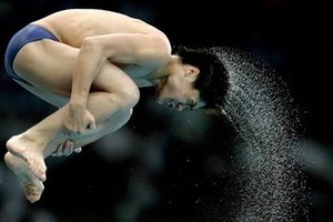 Aussie Mitcham Challenges Chinese Bid for Diving Sweep