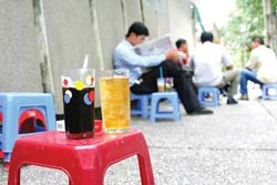 Cà phê ngõ phố