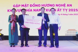 Hơn 3,5 tỷ đồng ủng hộ người nghèo ở Nghệ An