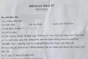 Mẹ khai tử cho con trai để đoạn tuyệt với chồng cũ