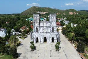 Nhà thờ Mằng Lăng: Nơi lưu giữ cuốn sách Quốc ngữ đầu tiên