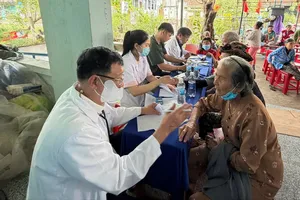 Đắk Lắk: Khám chữa bệnh miễn phí cho hàng ngàn hộ dân vùng "rốn lũ"