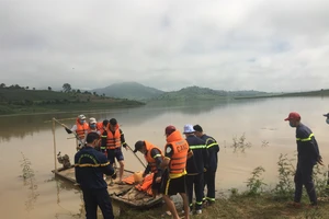 Kon Tum: 2 cháu bé bị nước cuốn khi đi tắm ở lòng hồ thủy điện