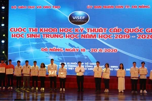 75/137 dự án đạt giải Cuộc thi KHKT trung học cấp quốc gia năm 2019 - 2020