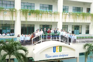 Công viên Cầu Hiền Tài 