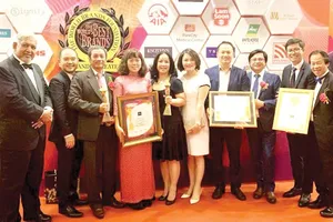 Hòa Bình nhận Giải thưởng Thương hiệu xuất sắc thế giới năm 2019