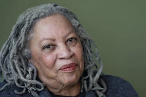 Nữ văn sĩ đoạt giải Nobel Toni Morrison qua đời ở tuổi 88