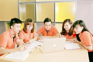 Bàn chính sách phát triển đào tạo E-learning