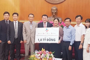 Tập đoàn CJ trao tặng 4.200 phần quà “Tri ân các y bác sĩ và nhân dân Việt Nam”