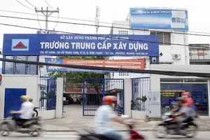 Kiến nghị thành lập Trường Cao đẳng Kiến trúc - Xây dựng TPHCM