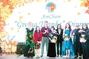 Tiệc tối của AmCham Việt Nam tôn vinh hoạt động vì cộng đồng