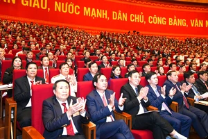 Đại hội XIII của Đảng khẳng định: “Kết quả toàn diện của công tác xây dựng, chỉnh đốn Đảng trong các nhiệm kỳ vừa qua góp phần rất quan trọng để đất nước ta có được cơ đồ, tiềm lực, vị thế và uy tín như ngày nay”. Ảnh: HOÀNG PHÚC