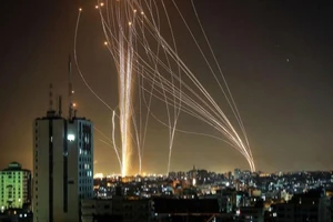 Hàng nghìn rocket đã được phóng từ Dải Gaza do phong trào Hamas của người Palestine kiểm soát nhằm vào các thành phố của Israel kể từ đầu tuần. Ảnh: AFP