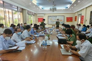 Đại diện Phòng PC07 làm việc với UBND quận 5 về công tác an toàn PCCC
