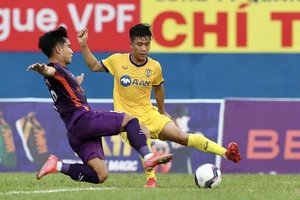 Phan Văn Đức và các cầu thủ SLNA đã có chiến thắng ở vòng 1 V-League 2022. Ảnh: ANH TRẦN