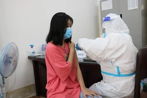 ĐBSCL: Tỷ lệ tiêm vaccine mũi 3 và 4 còn thấp