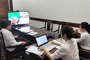 TAND TPHCM thực hiện đối thoại trực tuyến nhằm tháo điểm nghẽn giải quyết án hành chính. Ảnh: TAND TPHCM