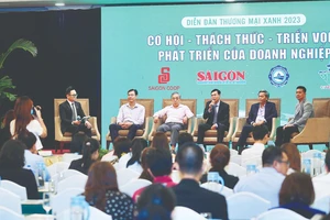 Quang cảnh diễn đàn Thương mại xanh năm 2023 với chủ đề “Thương mại xanh: Cơ hội - Thách thức - Triển vọng phát triển của doanh nghiệp”. Ảnh: HOÀNG HÙNG