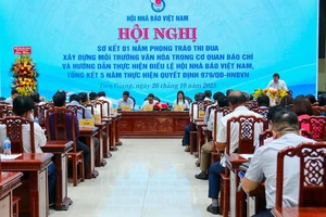 Quang cảnh hội nghị