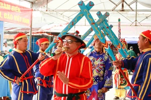 Nét đẹp lễ nghinh thần Nam Hải và hát bả trạo ra khơi đầu năm ở làng biển Quảng Ngãi