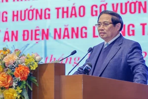 Thủ tướng phát biểu tại hội nghị. Ảnh: VGP