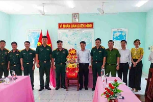 Trưởng Ban Dân vận Thành ủy TPHCM thăm, chúc tết Tiểu đoàn Trinh sát 47