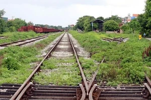 Cần thêm 4.000 tỷ đồng để hoàn thành dự án tuyến đường sắt Yên Viên - Phả Lại - Hạ Long - Cái Lân