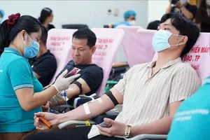 Hiến máu tình nguyện