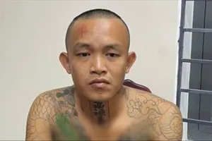 Đối tượng Lý Văn Sang tại cơ quan công an. Ảnh: CÔNG AN NGHỆ AN