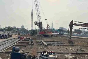 Sốt ruột vì nút giao An Phú thi công ì ạch